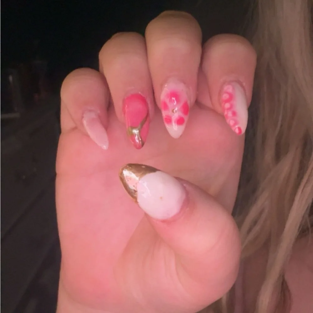 Custom Press-On Nails!! - Picture 3 of 9